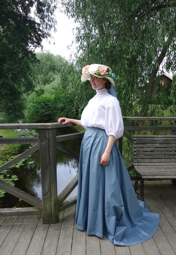 By the stream in Kisa, at 19th century event. Photo: Josefine Antonsson